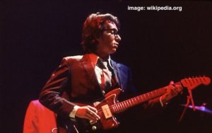 elvis-guitar